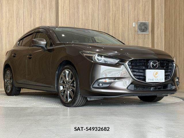Mazda AXELA SPORT 2017-03 8880632-17