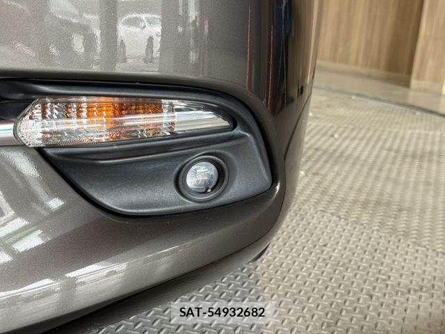 Mazda AXELA SPORT 2017-03 8880632-24