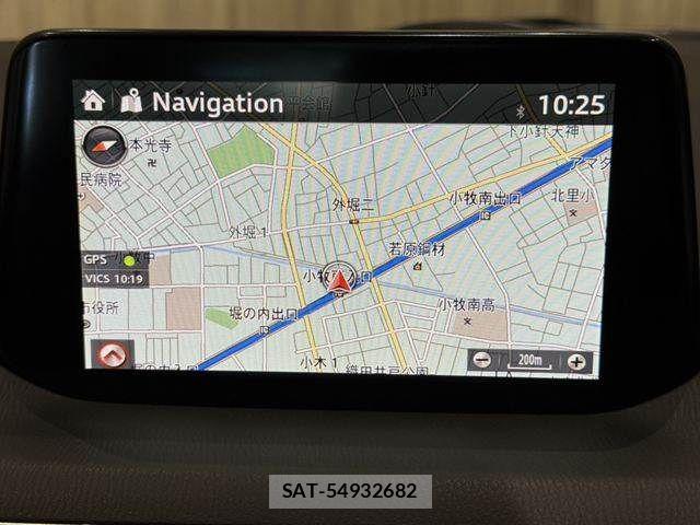 Mazda AXELA SPORT 2017-03 8880632-4