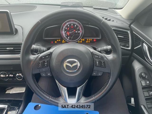 Mazda AXELA SPORT 2016-03 8883876-16