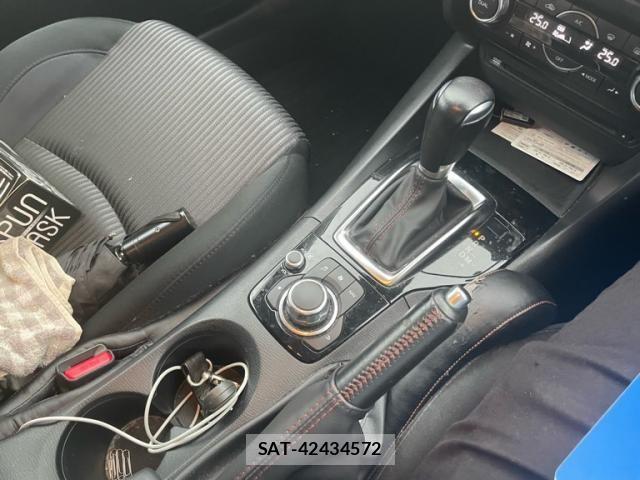 Mazda AXELA SPORT 2016-03 8883876-23