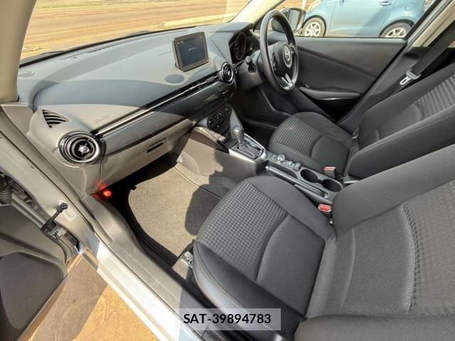 Mazda DEMIO 2018-08 4755285-20