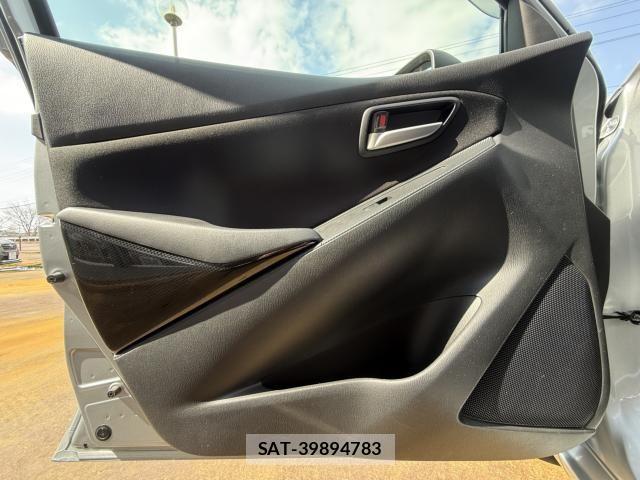 Mazda DEMIO 2018-08 4755285-22