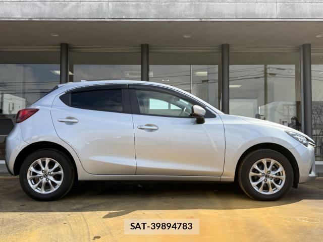 Mazda DEMIO 2018-08 4755285-3