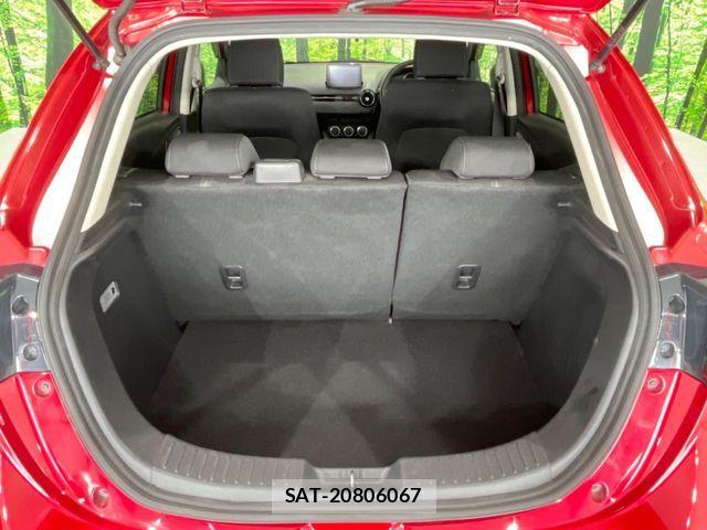 Mazda DEMIO 2017-08 6672387-12