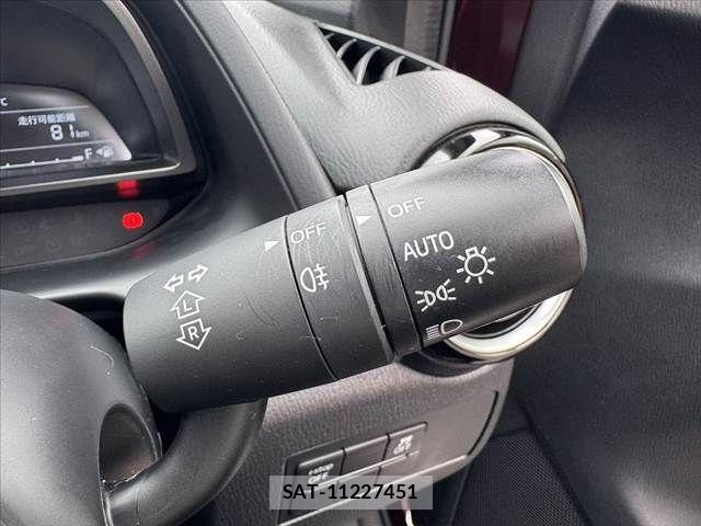Mazda DEMIO 2017-08 6676763-25