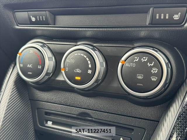 Mazda DEMIO 2017-08 6676763-3