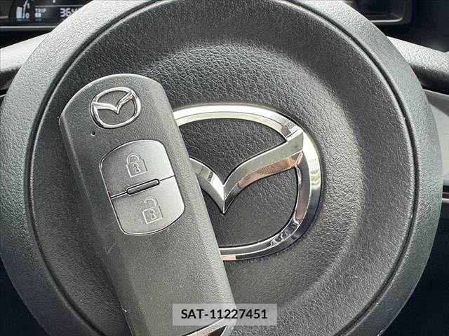 Mazda DEMIO 2017-08 6676763-6