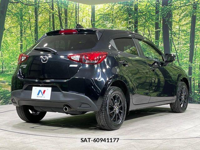 Mazda DEMIO 2017-01 6676762-16