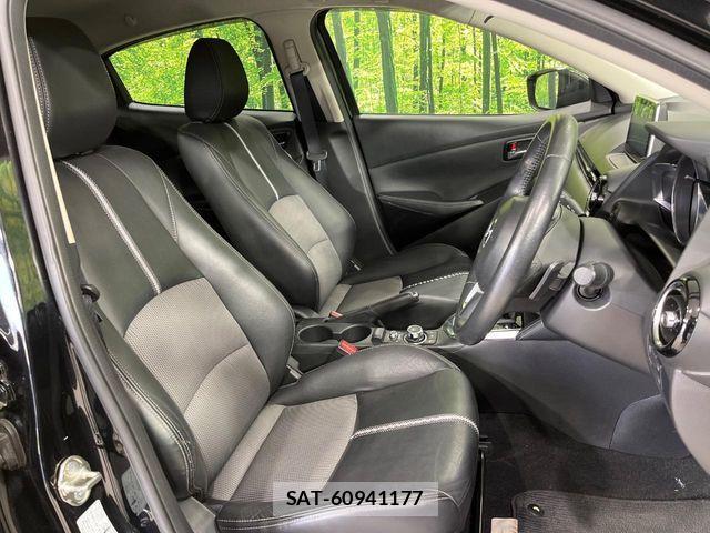 Mazda DEMIO 2017-01 6676762-7