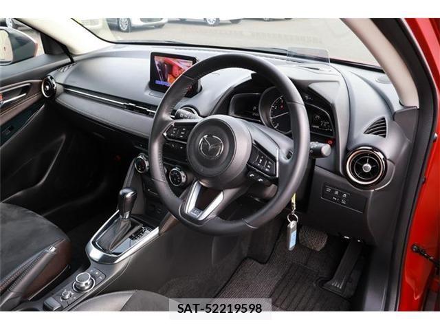 Mazda DEMIO 2018-08 6752289-13