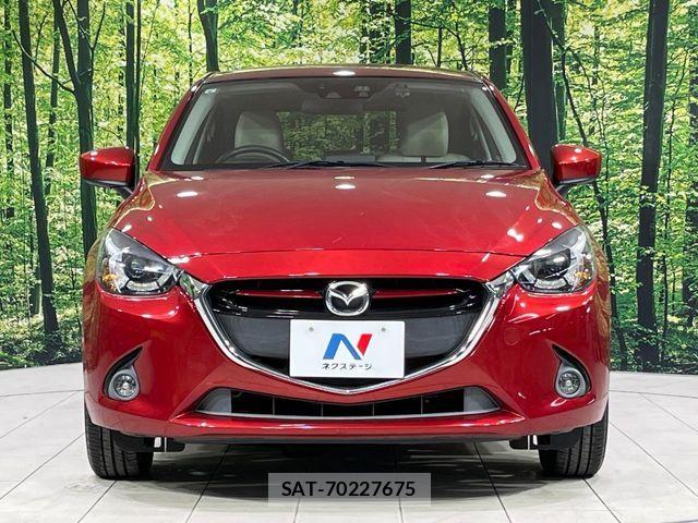Mazda DEMIO 2015-06 6908044-13