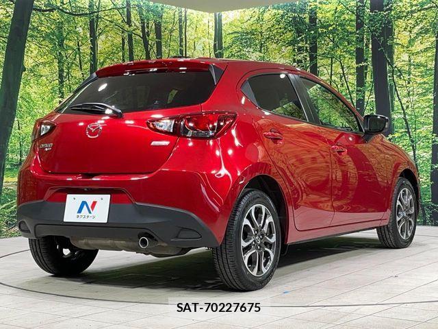 Mazda DEMIO 2015-06 6908044-16