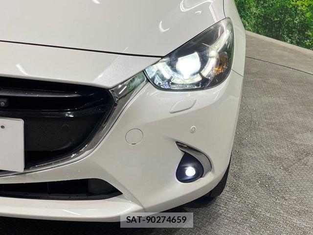Mazda DEMIO 2017-12 6995384-11