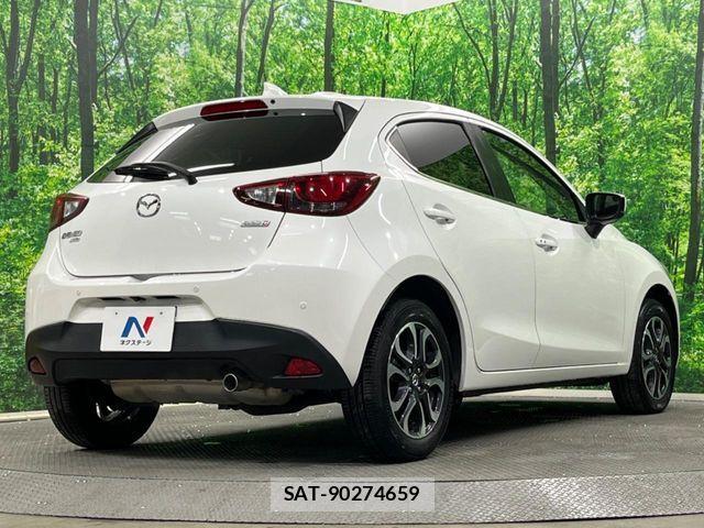 Mazda DEMIO 2017-12 6995384-16