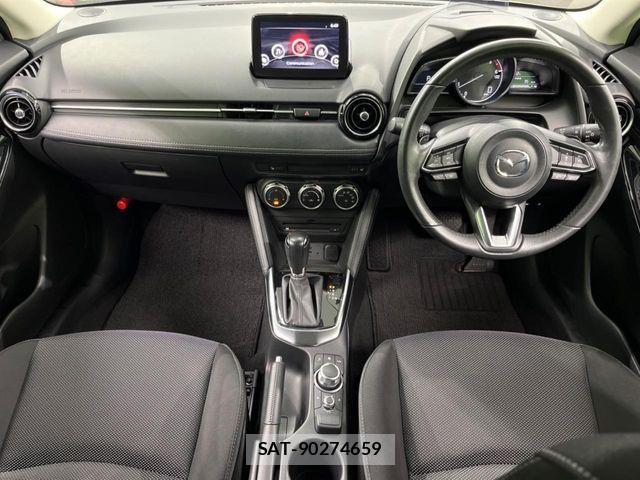 Mazda DEMIO 2017-12 6995384-1