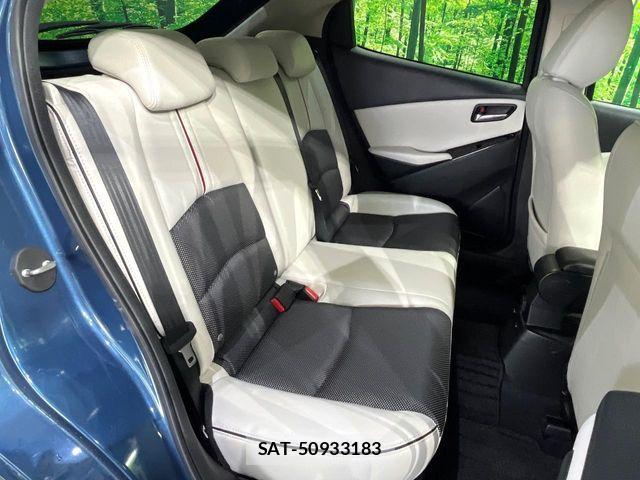Mazda DEMIO 2017-05 7221335-10