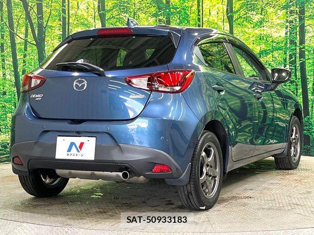 Mazda DEMIO 2017-05 7221335-17