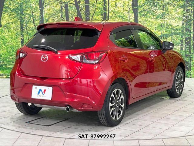Mazda DEMIO 2016-06 7221338-17