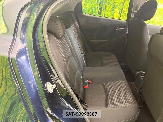 Mazda DEMIO 2018-08 7221340-9