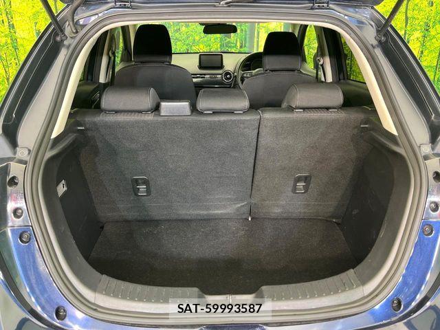 Mazda DEMIO 2018-08 7221340-10