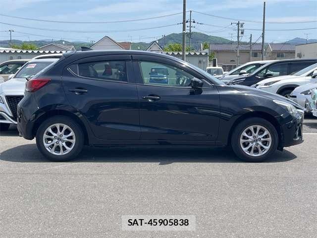 Mazda DEMIO 2016-02 7251418-23