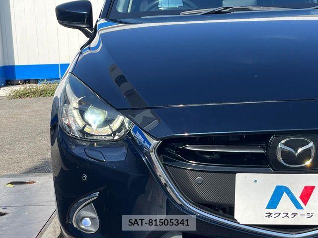 Mazda DEMIO 2017-11 7328209-11