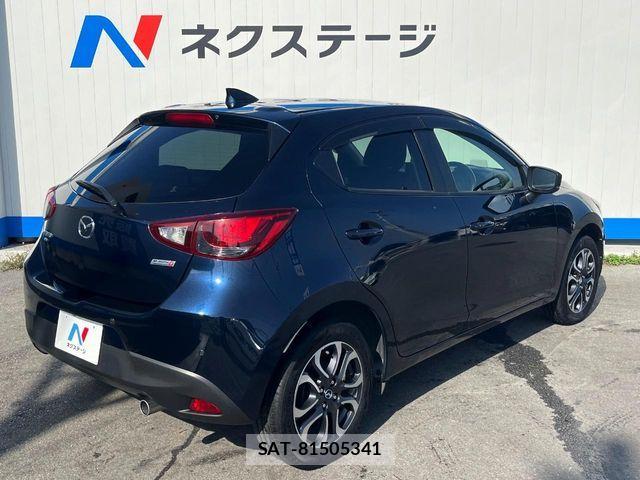 Mazda DEMIO 2017-11 7328209-16