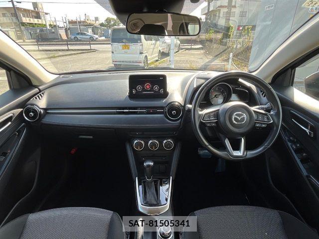 Mazda DEMIO 2017-11 7328209-1