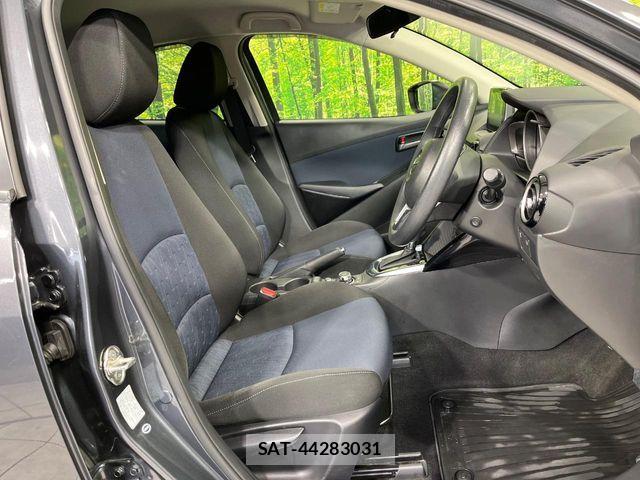 Mazda DEMIO 2016-09 7617866-7