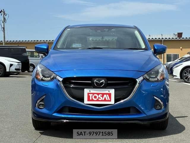 Mazda DEMIO 2017-09 7786766-17