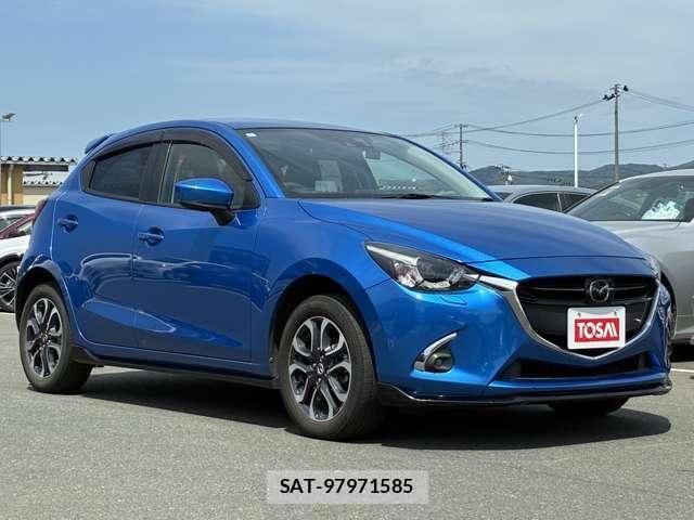 Mazda DEMIO 2017-09 7786766-23