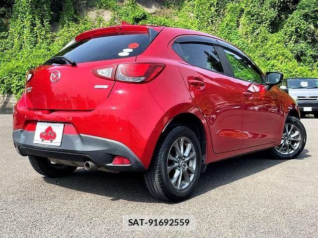 Mazda DEMIO 2017-08 7786754-2