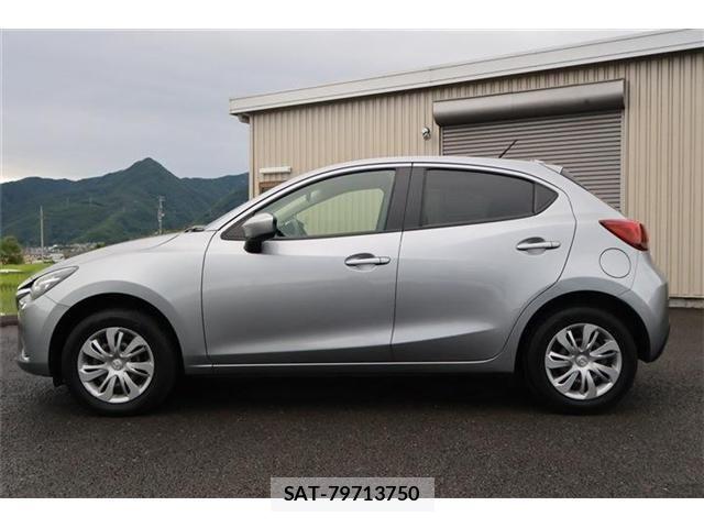 Mazda DEMIO 2016-05 7786763-25
