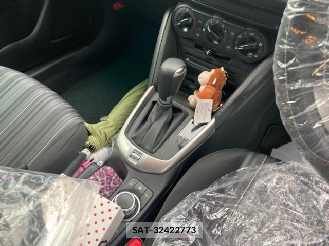 Mazda DEMIO 2017-03 8036586-9