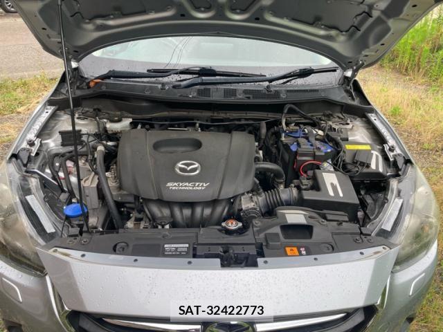 Mazda DEMIO 2017-03 8036586-26