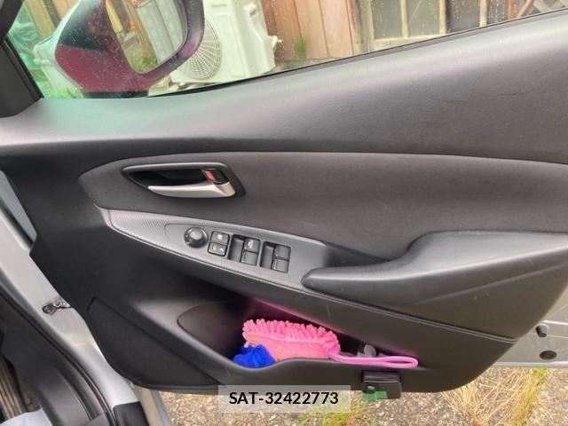 Mazda DEMIO 2017-03 8036586-6