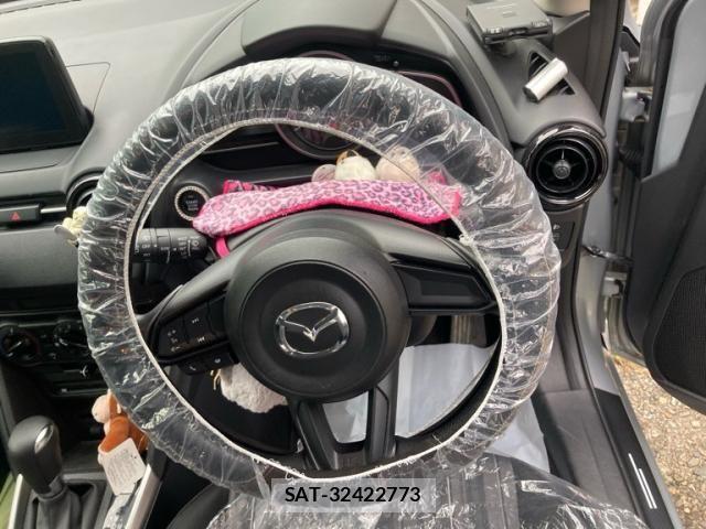 Mazda DEMIO 2017-03 8036586-8
