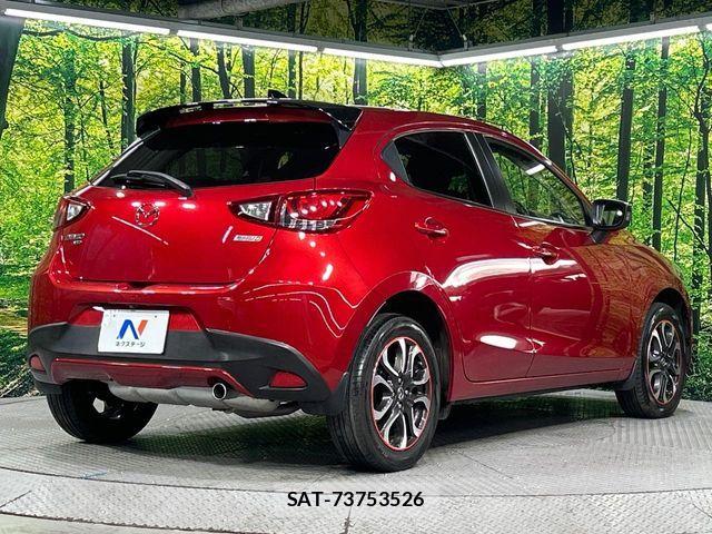 Mazda DEMIO 2014-12 8036579-17