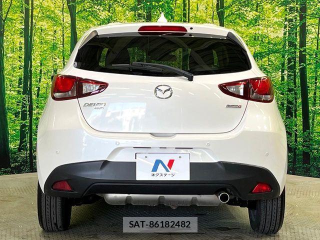 Mazda DEMIO 2017-04 8036580-15