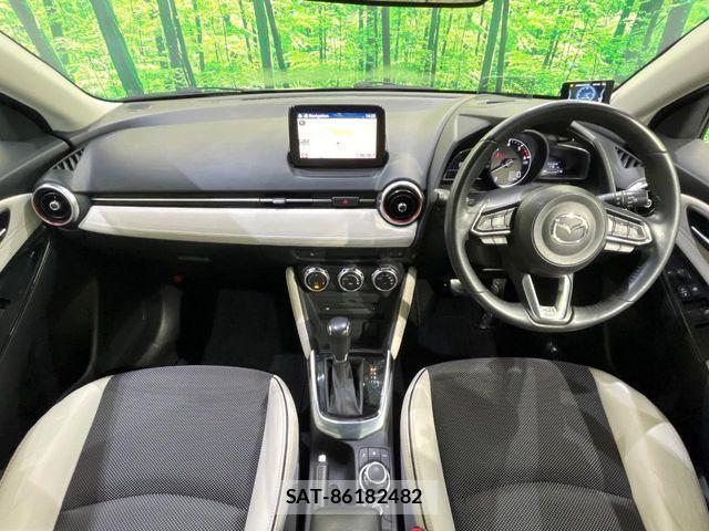 Mazda DEMIO 2017-04 8036580-1