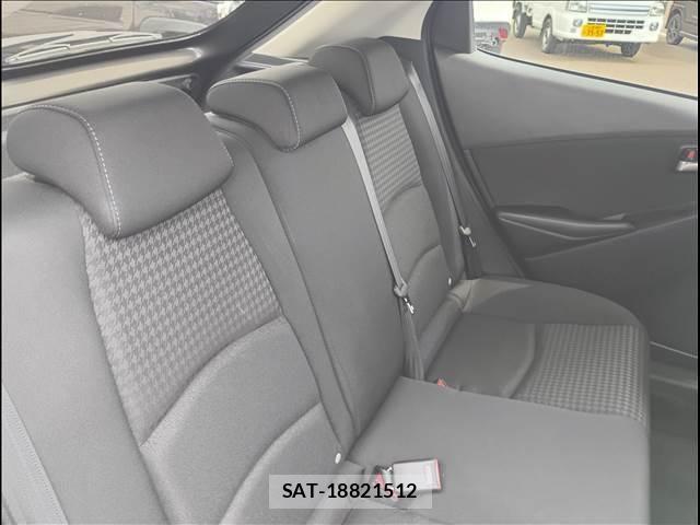 Mazda DEMIO 2018-03 8036575-15