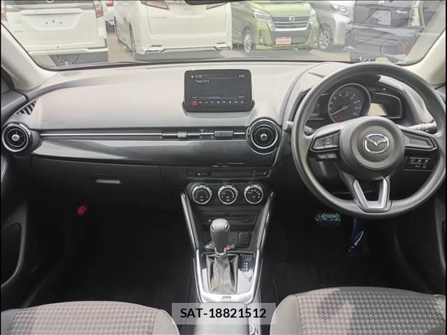 Mazda DEMIO 2018-03 8036575-2