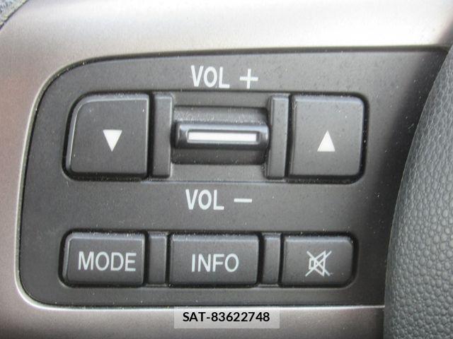 Mazda DEMIO 2013-06 8074456-22