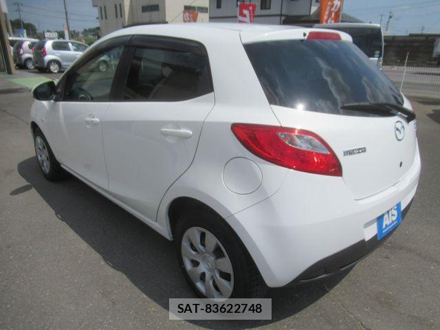 Mazda DEMIO 2013-06 8074456-4