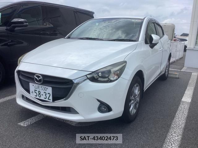 Mazda DEMIO 2015-08 8100282-0