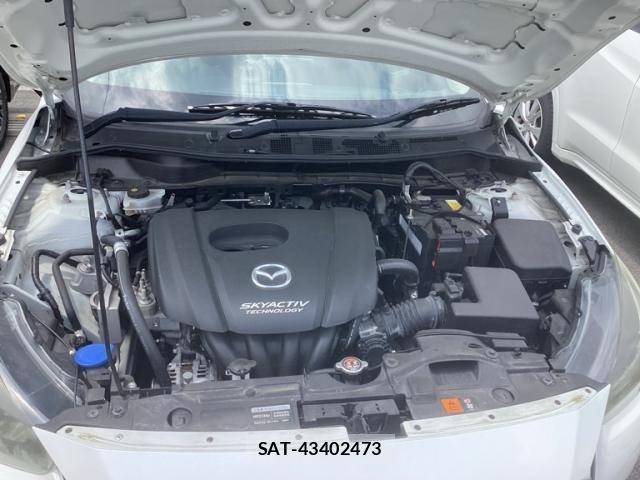 Mazda DEMIO 2015-08 8100282-11