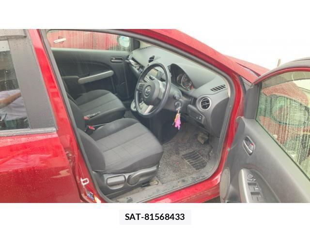 Mazda DEMIO 2012-01 8131103-6