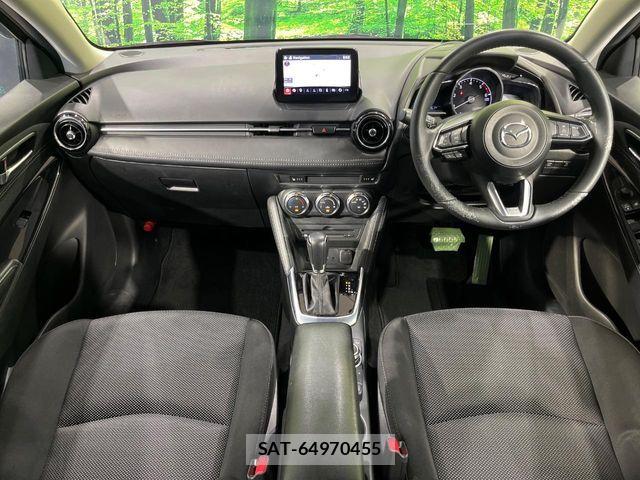 Mazda DEMIO 2017-01 8208544-1