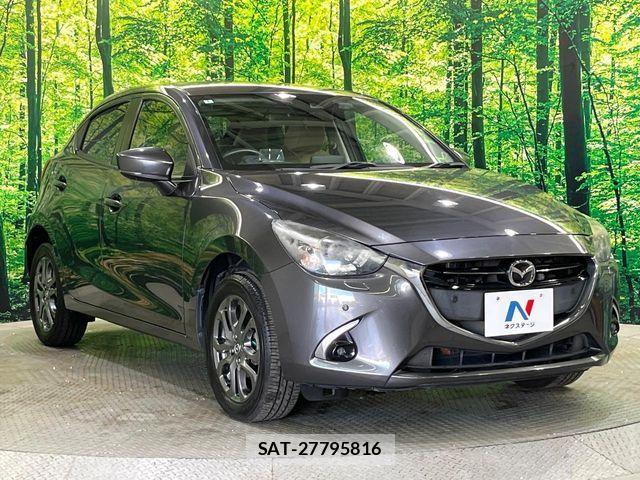 Mazda DEMIO 2018-01 8336669-16